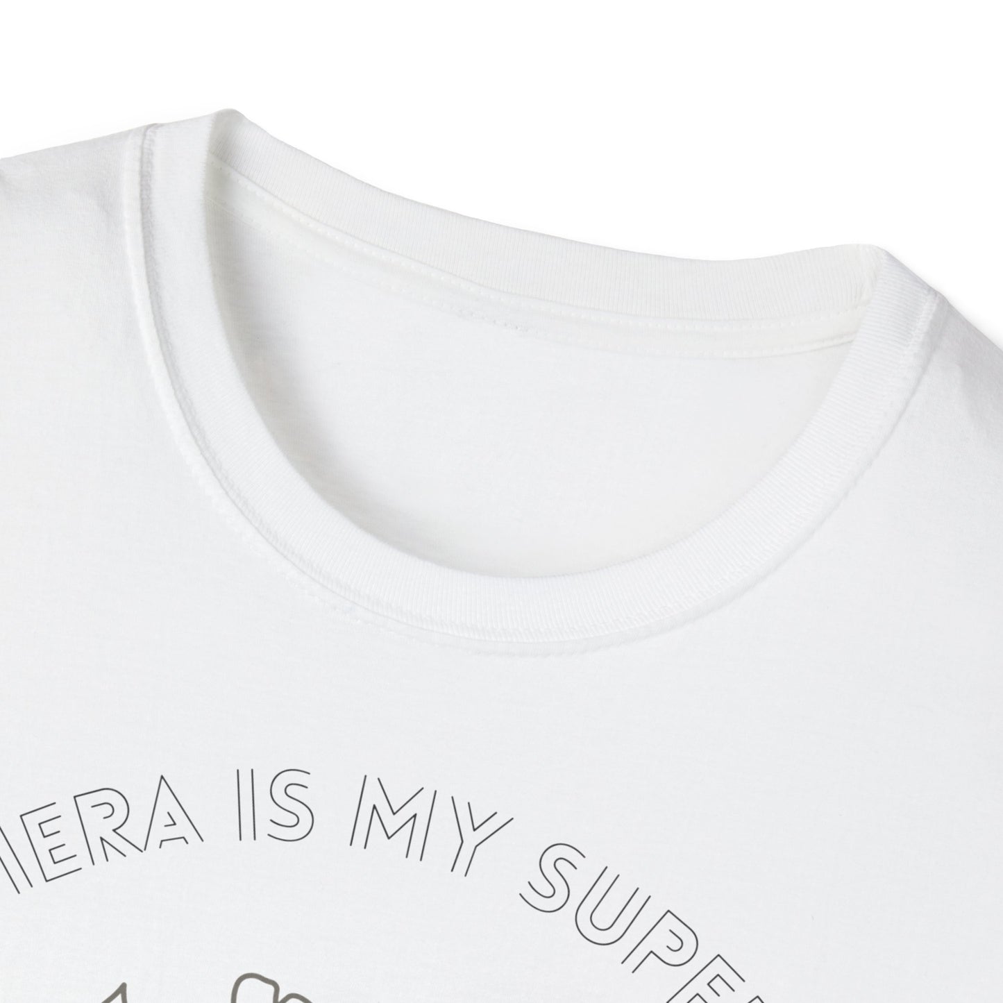 Softstyle T-Shirt ๐ธ "My Camera is My Superpower โ Draag Jouw Passie!" ๐ฆธโโ๏ธ