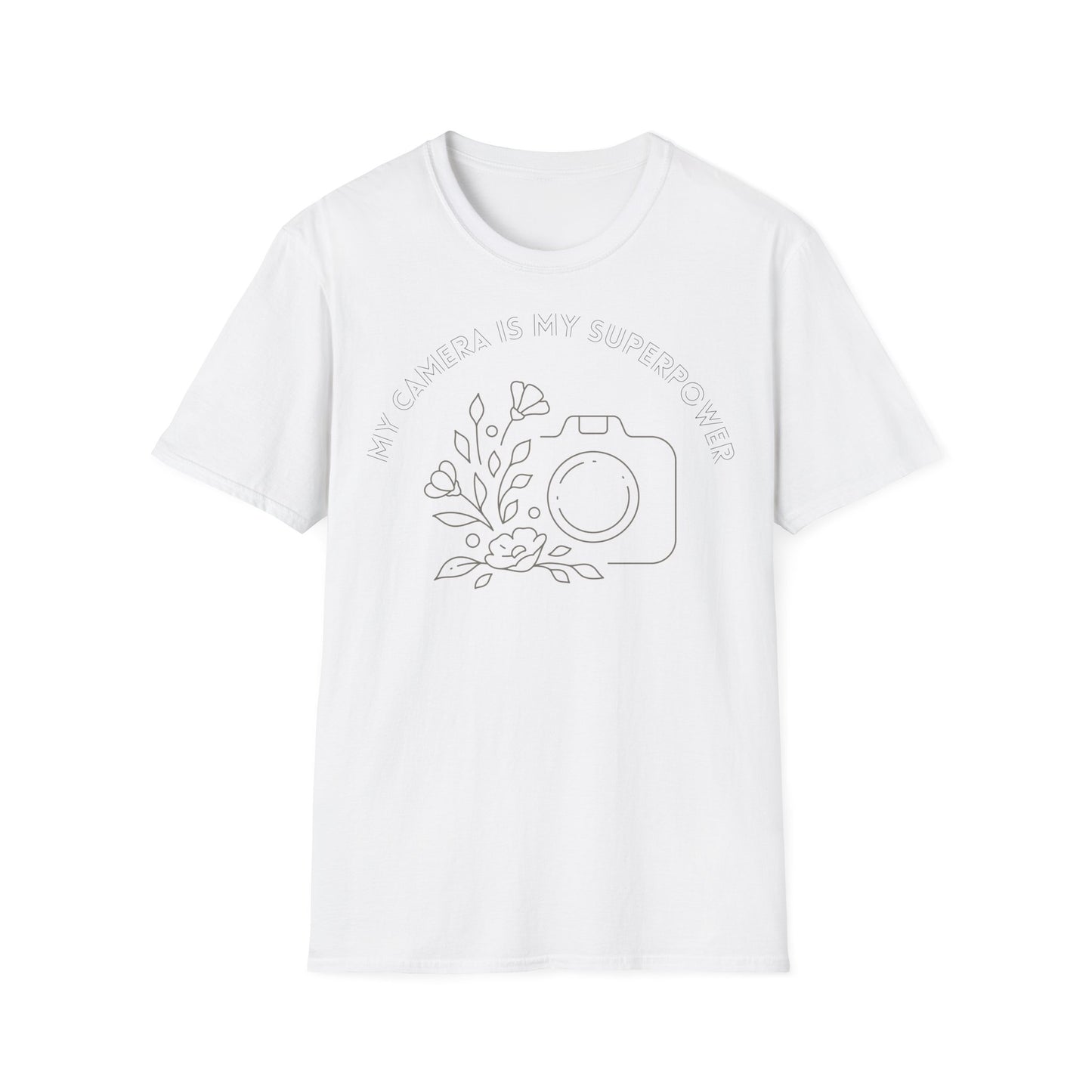 Softstyle T-Shirt ๐ธ "My Camera is My Superpower โ Draag Jouw Passie!" ๐ฆธโโ๏ธ