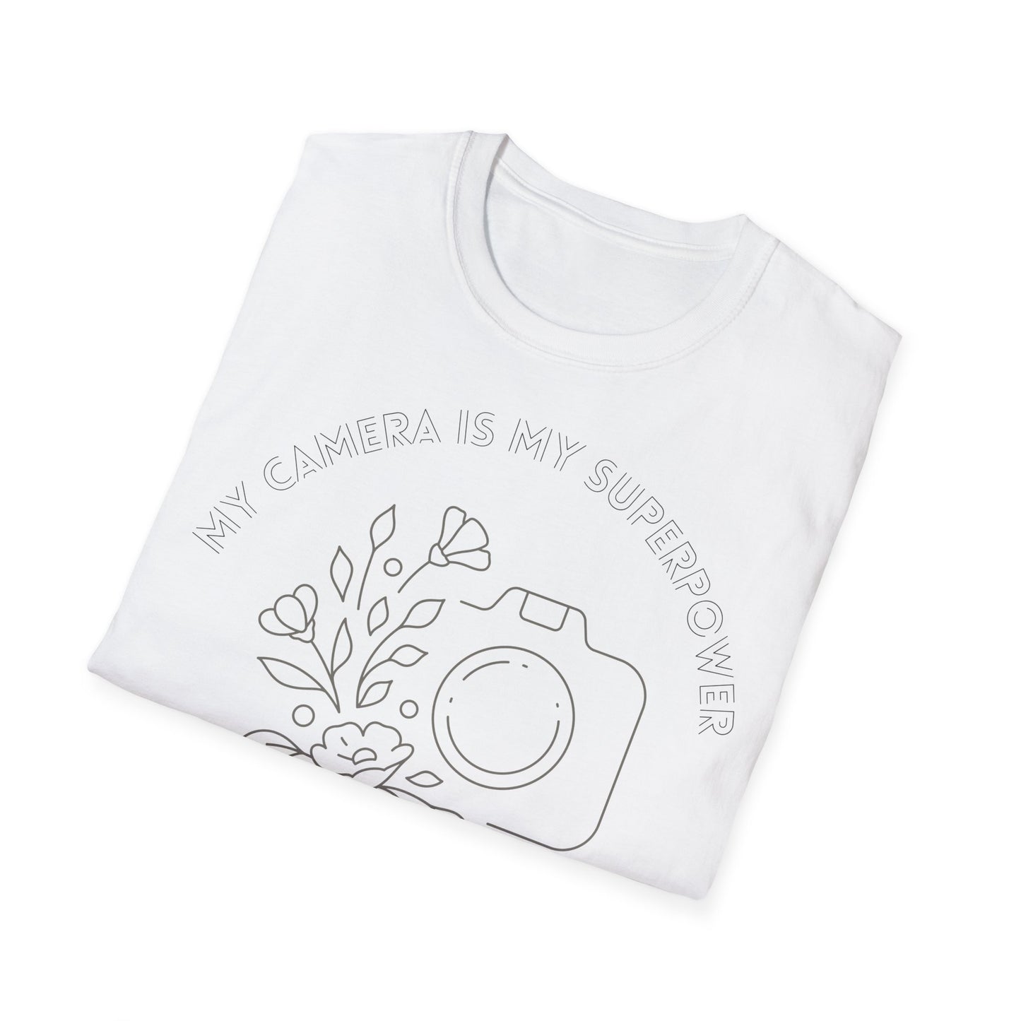 Softstyle T-Shirt ๐ธ "My Camera is My Superpower โ Draag Jouw Passie!" ๐ฆธโโ๏ธ