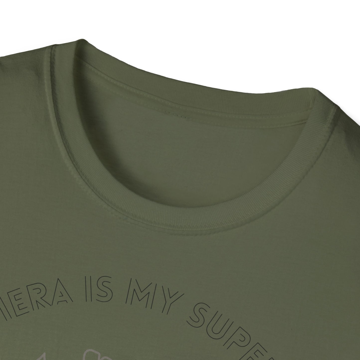 Softstyle T-Shirt ๐ธ "My Camera is My Superpower โ Draag Jouw Passie!" ๐ฆธโโ๏ธ